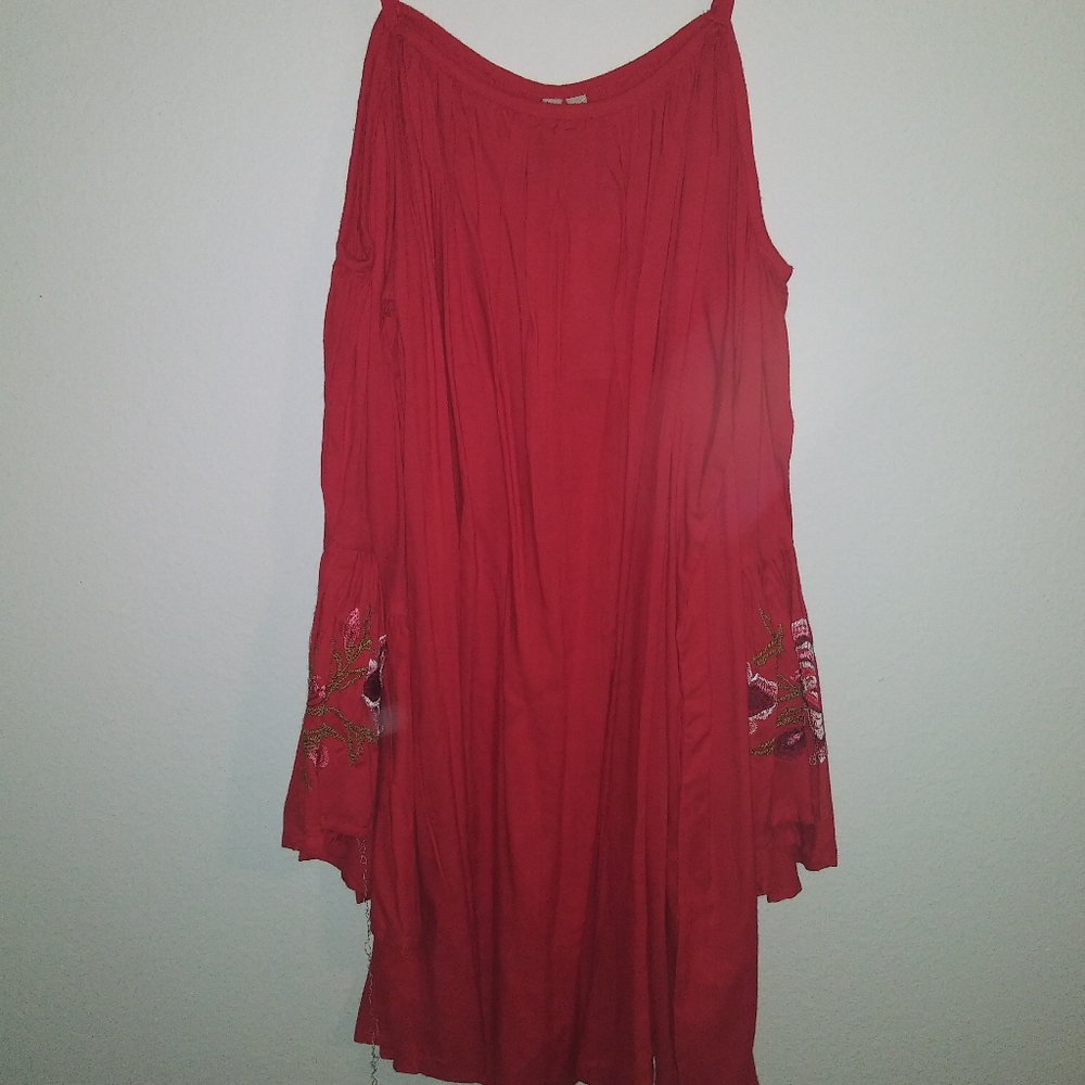 Dress - Picture 2 of 2